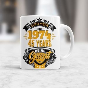 Mugs personalized whit your name, month, age